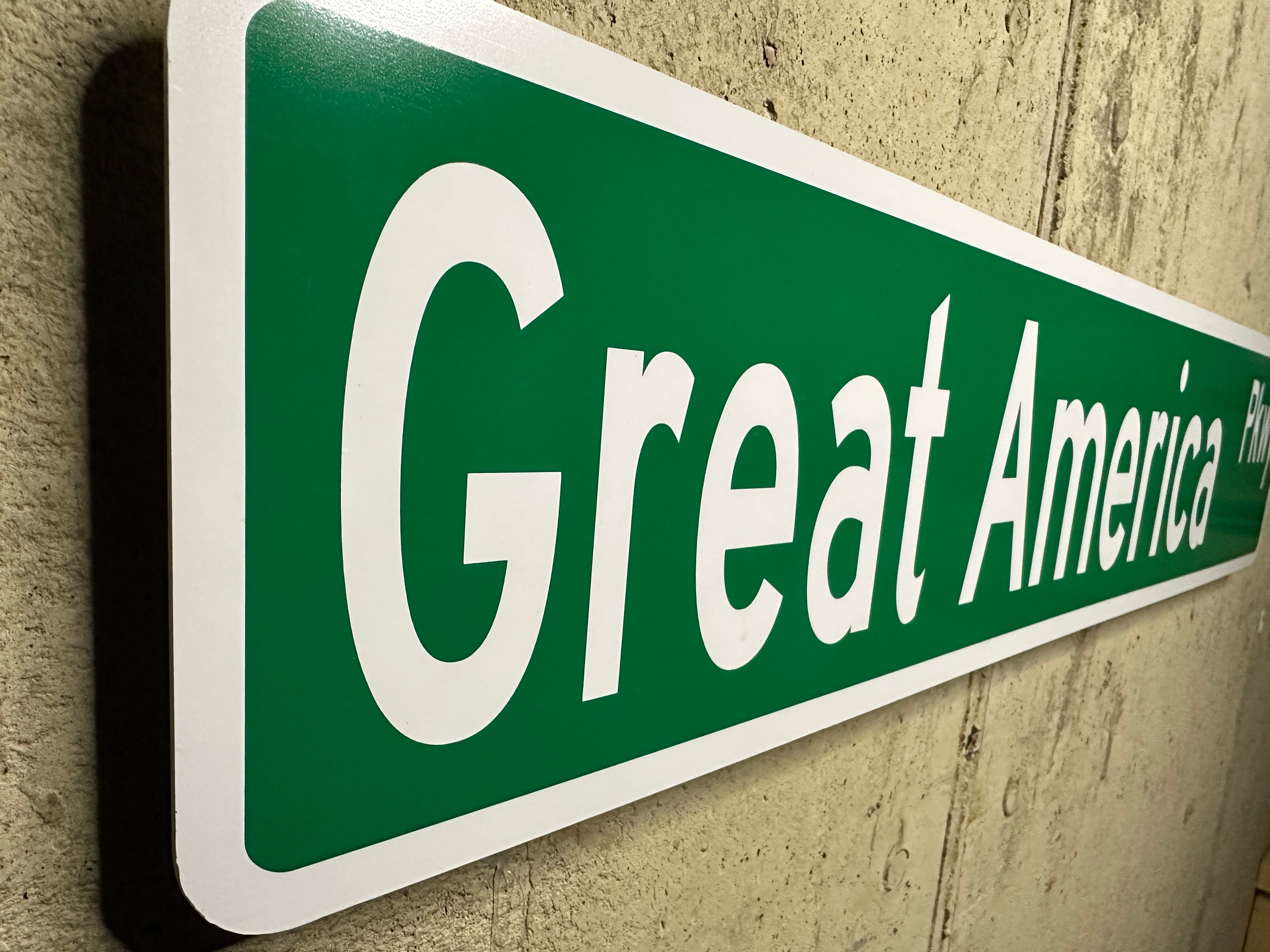 Great America Parkway Street Sign