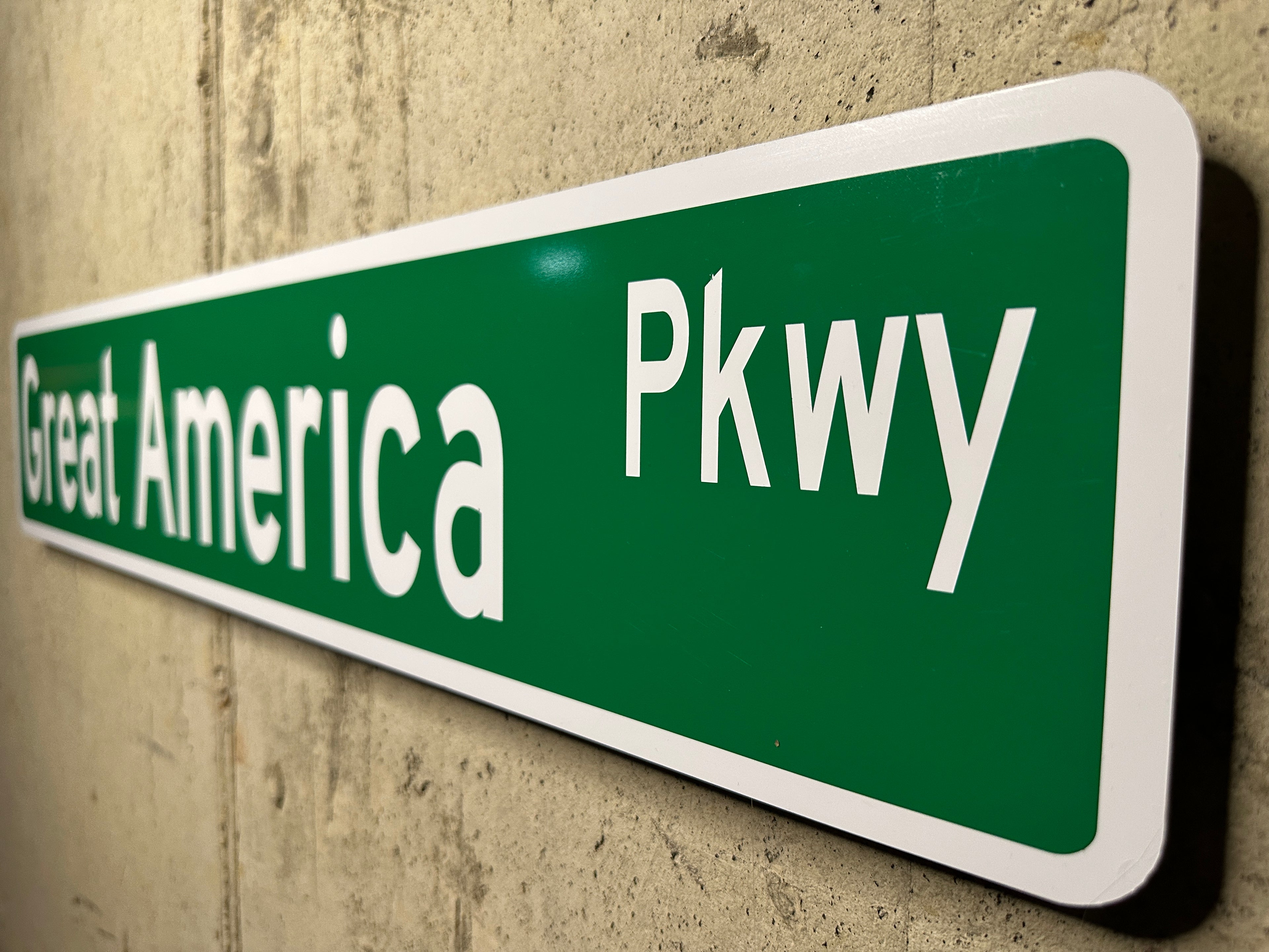 Great America Parkway Street Sign